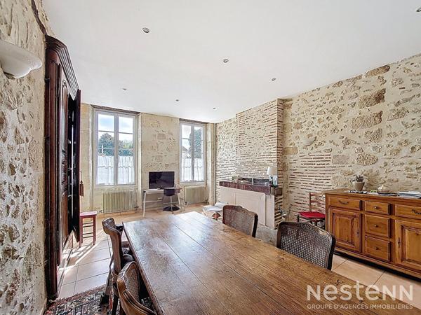 A Vendre Maison de Ville en Pierre, entièrement rénovée de 186 m² dans le centre historique de Condom