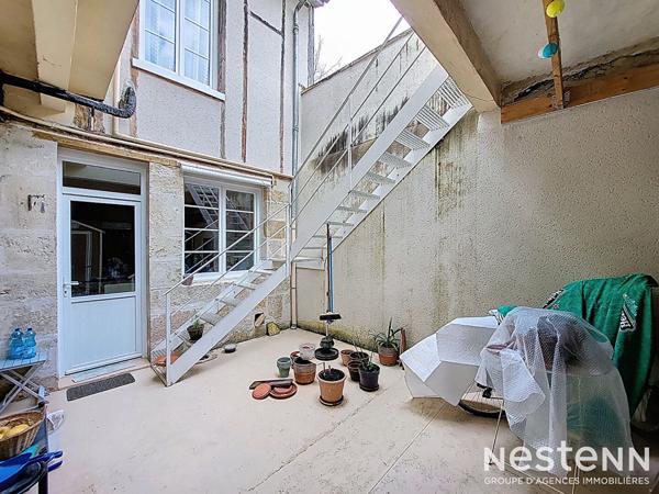 A Vendre Maison de Ville en Pierre, entièrement rénovée de 186 m² dans le centre historique de Condom