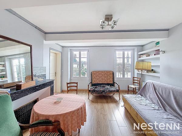 A Vendre Maison de Ville en Pierre, entièrement rénovée de 186 m² dans le centre historique de Condom