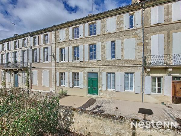 A Vendre Maison de Ville en Pierre, entièrement rénovée de 186 m² dans le centre historique de Condom