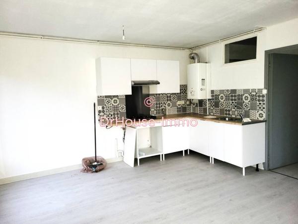 Immeuble à vendre 9 pièces de 180 m²