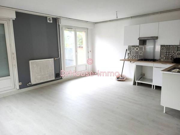 Immeuble à vendre 9 pièces de 180 m²