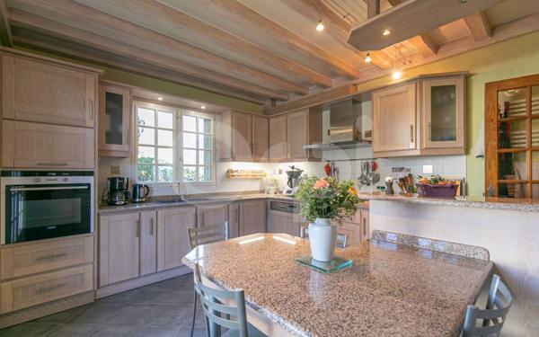 Maison à vendre    6 pièces •  Sucy-en-Brie