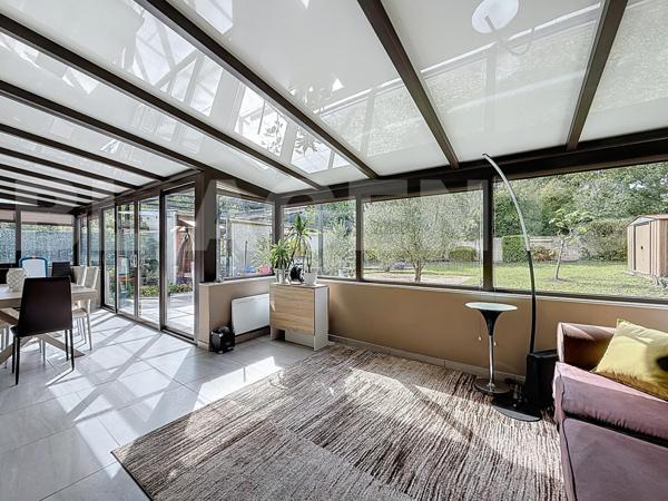 Coubron – Maison 148m2 habitable (180m2 au sol) – 5 Chambres – Véranda – Garage 