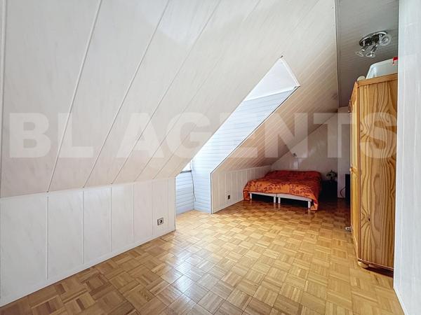 Coubron – Maison 148m2 habitable (180m2 au sol) – 5 Chambres – Véranda – Garage 