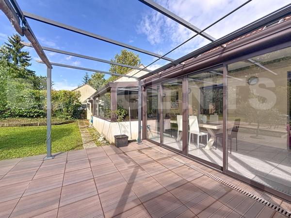 Coubron – Maison 148m2 habitable (180m2 au sol) – 5 Chambres – Véranda – Garage 