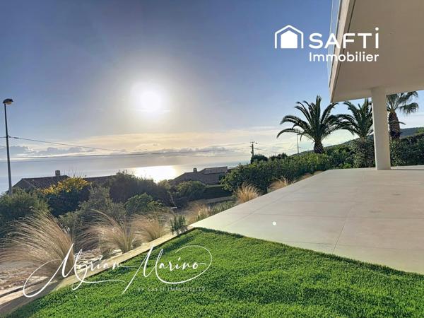 APPARTEMENT D’EXCEPTION EN REZ-DE-VILLA AVEC TERRASSE ET VUE MER - LES ISSAMBRES (83380)