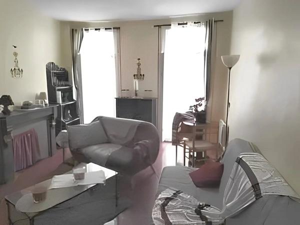 Vente                                                      Appartement
                        
                     1 pièces                      33 m2                     à Perpignan