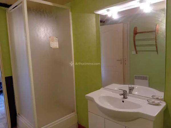 Vente                                                      Immeuble
                        
                     8 pièces                      155 m2                     à Blaye-les-Mines