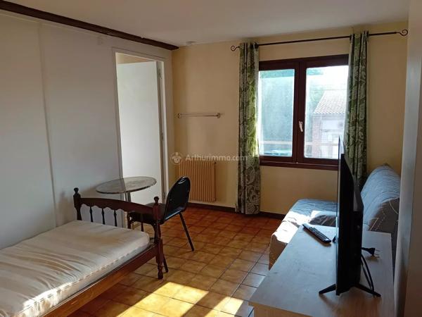 Vente                                                      Immeuble
                        
                     8 pièces                      155 m2                     à Blaye-les-Mines