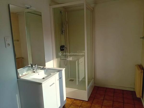 Vente                                                      Immeuble
                        
                     8 pièces                      155 m2                     à Blaye-les-Mines
