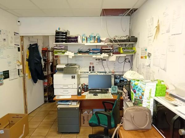 Vente                                                      Immeuble
                        
                     8 pièces                      155 m2                     à Blaye-les-Mines
