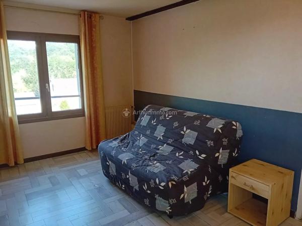 Vente                                                      Immeuble
                        
                     8 pièces                      155 m2                     à Blaye-les-Mines
