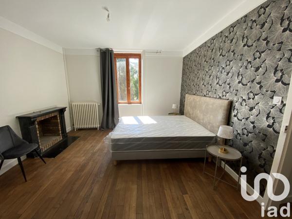 Demeure 8 pièces de 185 m² à Maussac (19250)