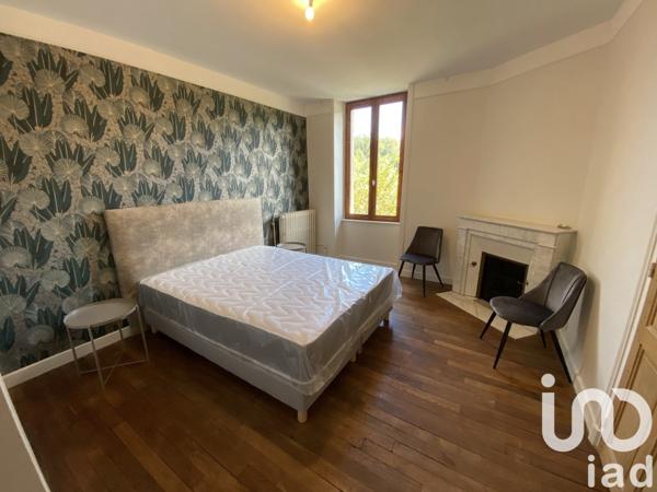 Demeure 8 pièces de 185 m² à Maussac (19250)