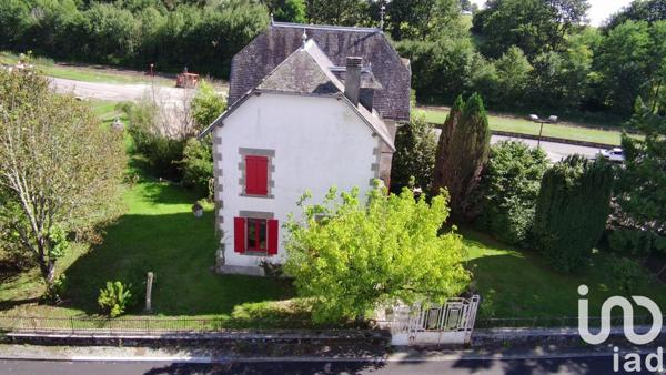 Demeure 8 pièces de 185 m² à Maussac (19250)