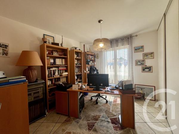 Maison à vendre  3 pièces - 135 m 2   LE GUA  - 17