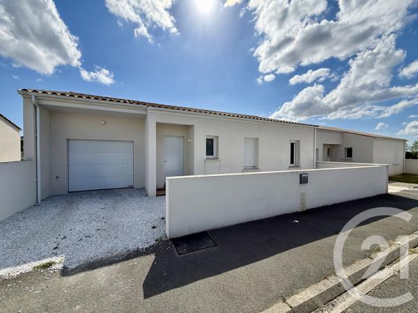 Maison à vendre  3 pièces - 135 m 2   LE GUA  - 17