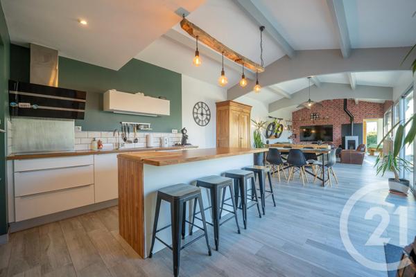 Maison à vendre  3 pièces - 135 m 2   LE GUA  - 17