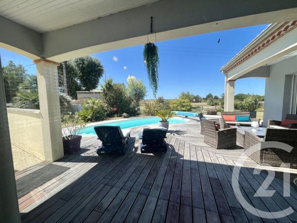 Maison à vendre  3 pièces - 135 m 2   LE GUA  - 17