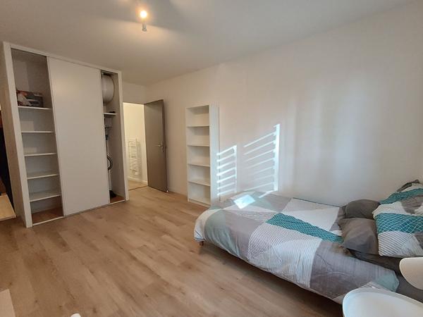 Location appartement Pessac - 1 pièce(s) - 22 m² - 650 €/mois