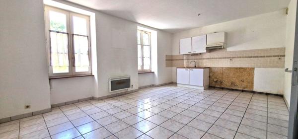 A vendre- Bretagne-Finistère-La Forêt Fouesnant-Immeuble- 6 appartements- Jardin- Potentiel patrimonial