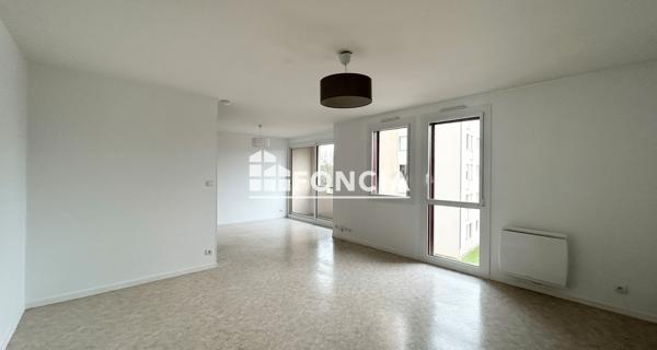 Location Appartement 4 pièces 74.53 m² - Cholet 49300