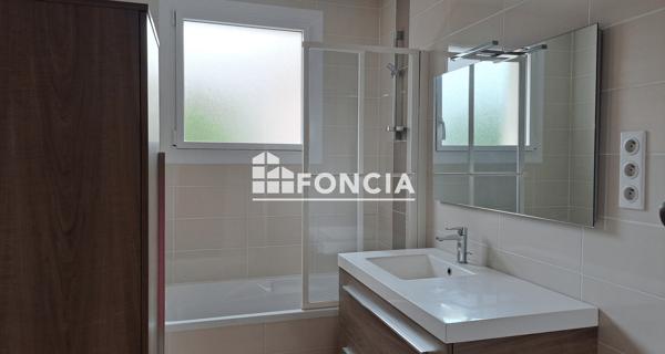 Location Appartement 4 pièces 74.53 m² - Cholet 49300