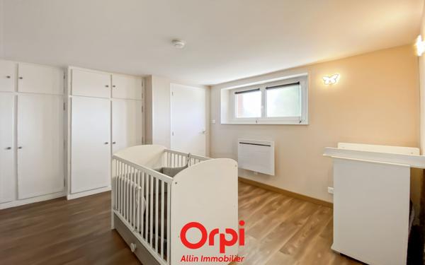 Maison à vendre    4 pièces • 110 m2 Désertines