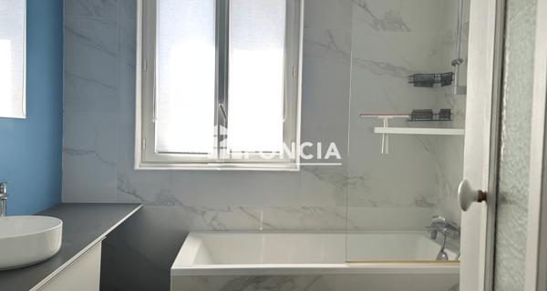 Location Appartement meublé 2 pièces 51.32 m² - Paris 75011