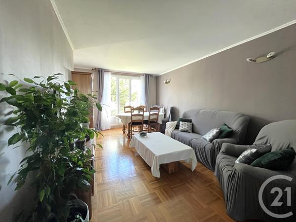 Appartement F3 à vendre  3 pièces - 60,60 m2 ST MAUR DES FOSSES - 94