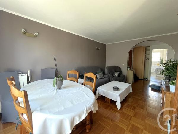 Appartement F3 à vendre  3 pièces - 60,60 m2 ST MAUR DES FOSSES - 94
