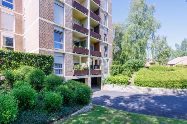 Appartement garage double en sous sol
