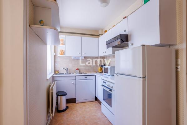 Appartement garage double en sous sol