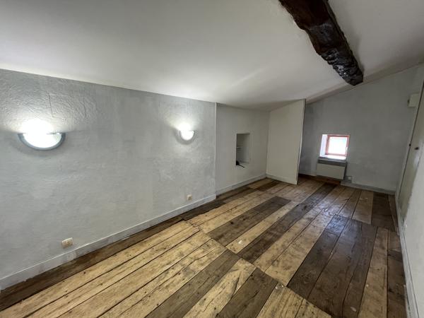 Maison 3 pièces - 77 m²