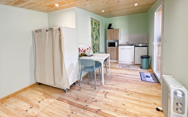 Appartement à louer    2 pièces • 20 m2 Ceyreste