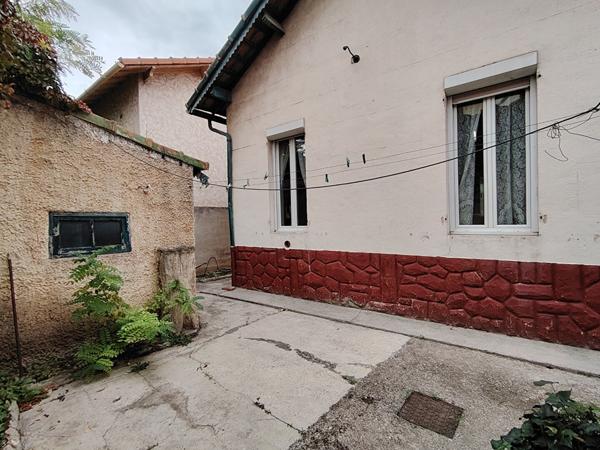 MAISON MARSEILLE T3 3 PIECES TERRAIN GARAGE DEPENDANCES ST BARTHELEMY 13014 MARSEILLE