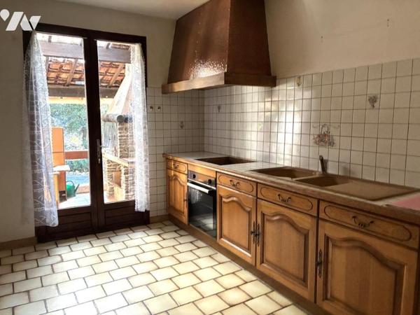 VILLA T3 AVEC GARAGE COMBLE AMENAGEABLE ABRI DE JARDIN SAINT-MAXIMIN