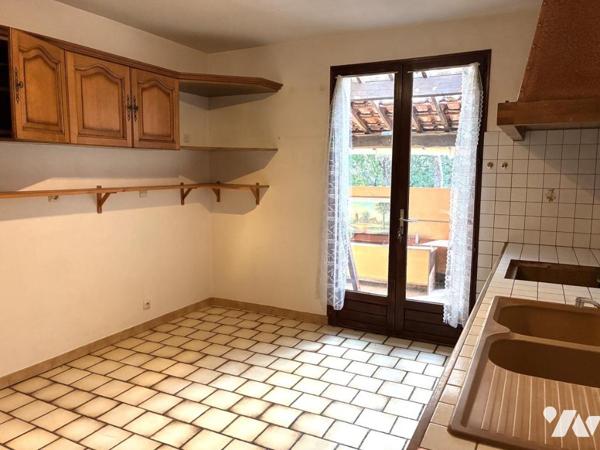 VILLA T3 AVEC GARAGE COMBLE AMENAGEABLE ABRI DE JARDIN SAINT-MAXIMIN