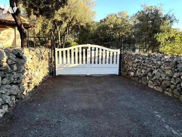 VILLA T3 AVEC GARAGE COMBLE AMENAGEABLE ABRI DE JARDIN SAINT-MAXIMIN