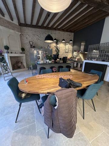 Maison à vendre 11 pièces de 331 m²