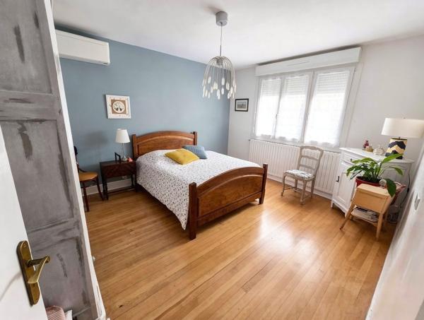 Maison individuelle T5 avec 3 chambres, jardin, parking et garage à Lunéville (54300)