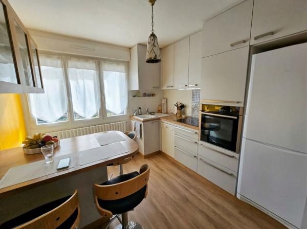Maison individuelle T5 avec 3 chambres, jardin, parking et garage à Lunéville (54300)