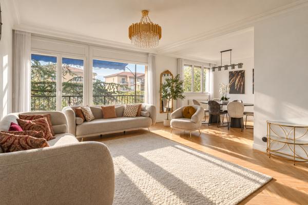 Vente Appartement de luxe Bron 6 Pièces 116 m²