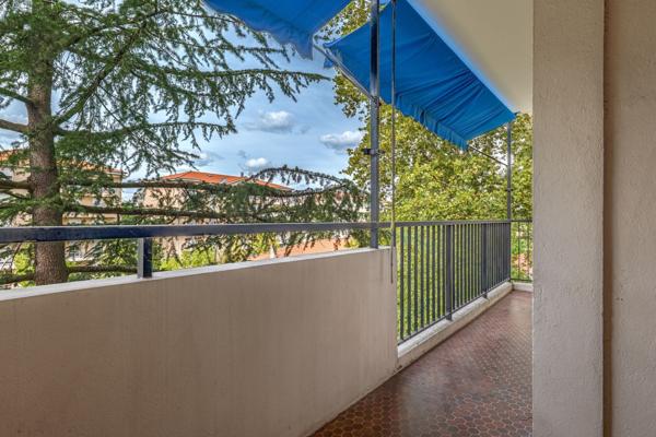 Vente Appartement de luxe Bron 6 Pièces 116 m²