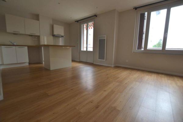 Appartement 3 pièces                                        - 69100 Villeurbanne Réf : 5568