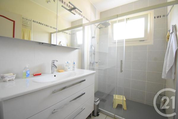 Maison à vendre  4 pièces - 151 m2 CREUZIER LE VIEUX - 03