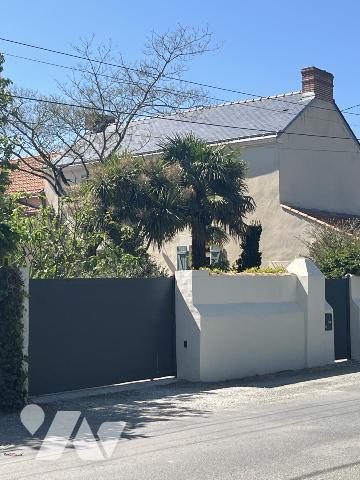 PONT-SAINT-MARTIN - Maison 