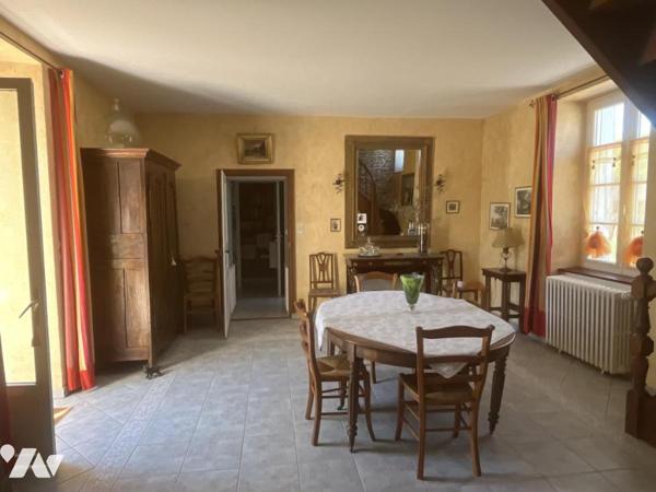 PONT-SAINT-MARTIN - Maison 