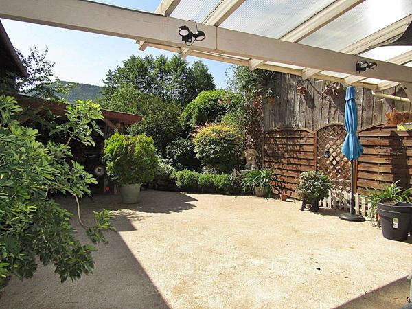 Vente                                                      Maison de village
                        
                     5 pièces                      115 m2                     à Schirmeck